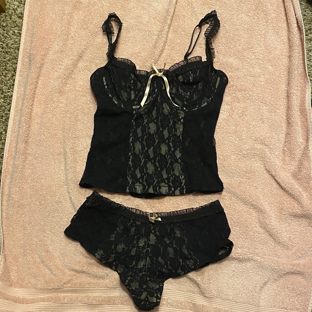Elegant Black Lace Lingerie Set